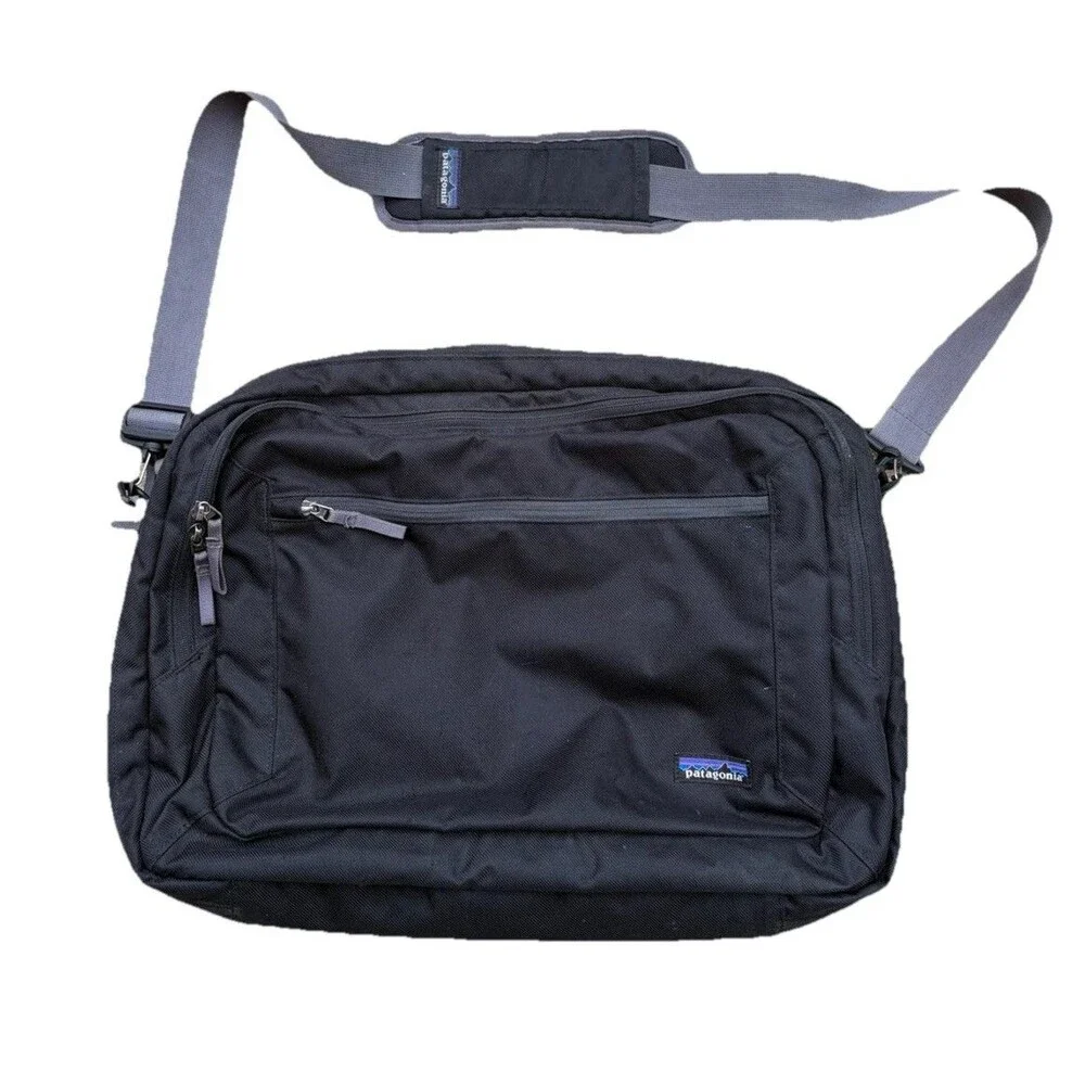 Patagonia Transport Black Shoulder Bag 26L Adjustable Straps Shoulder Bag City